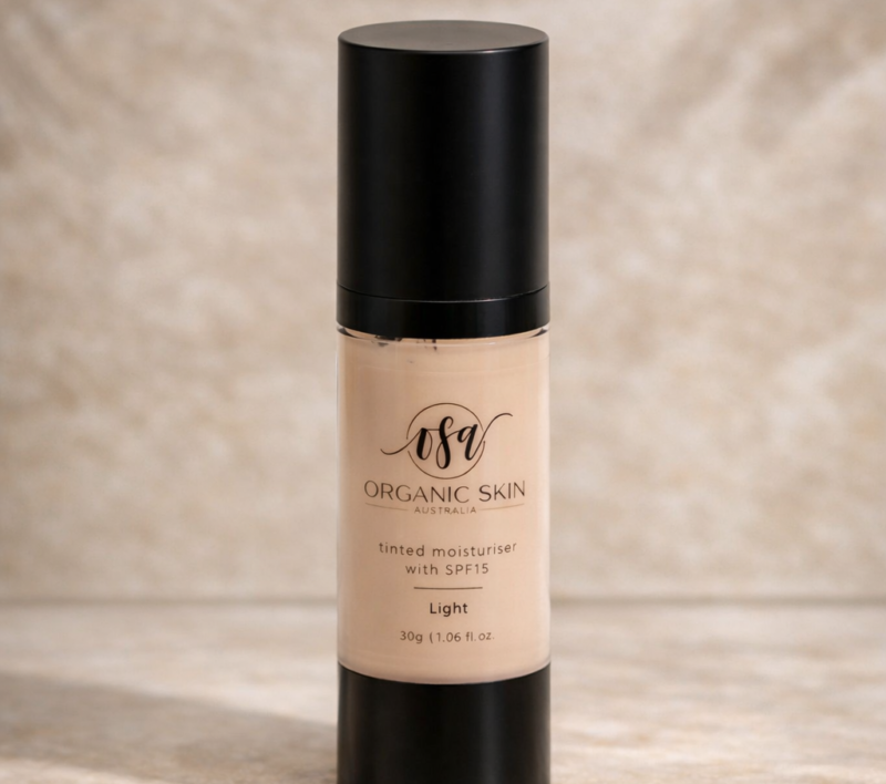 Tinted Moisturiser with SPF15 - Light